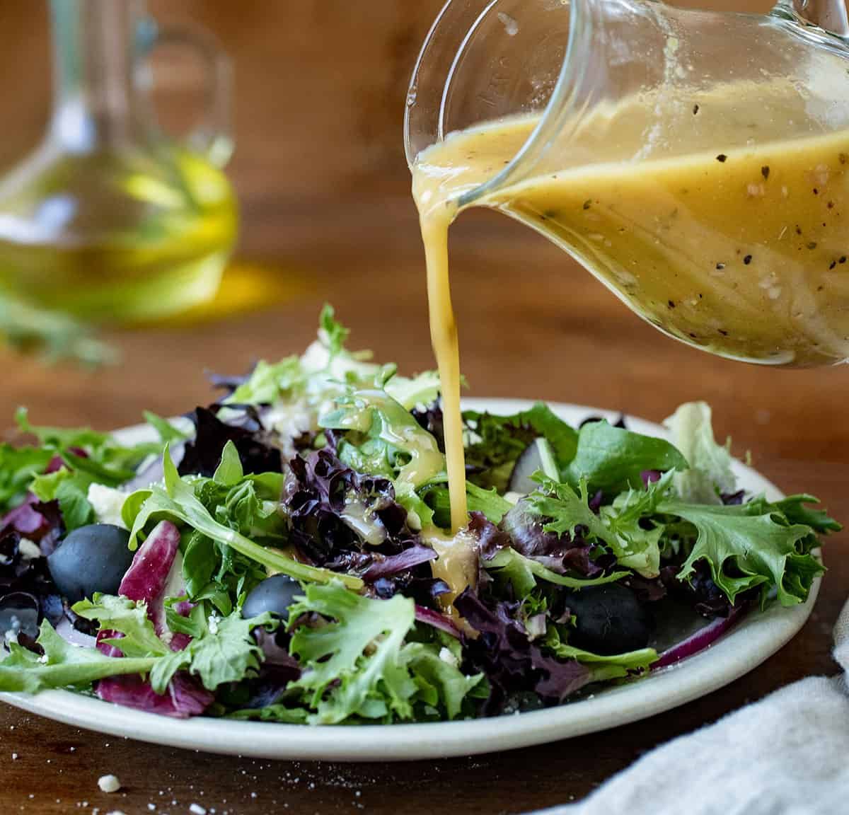 7 Secrets of an Ideal Salad Dressing
