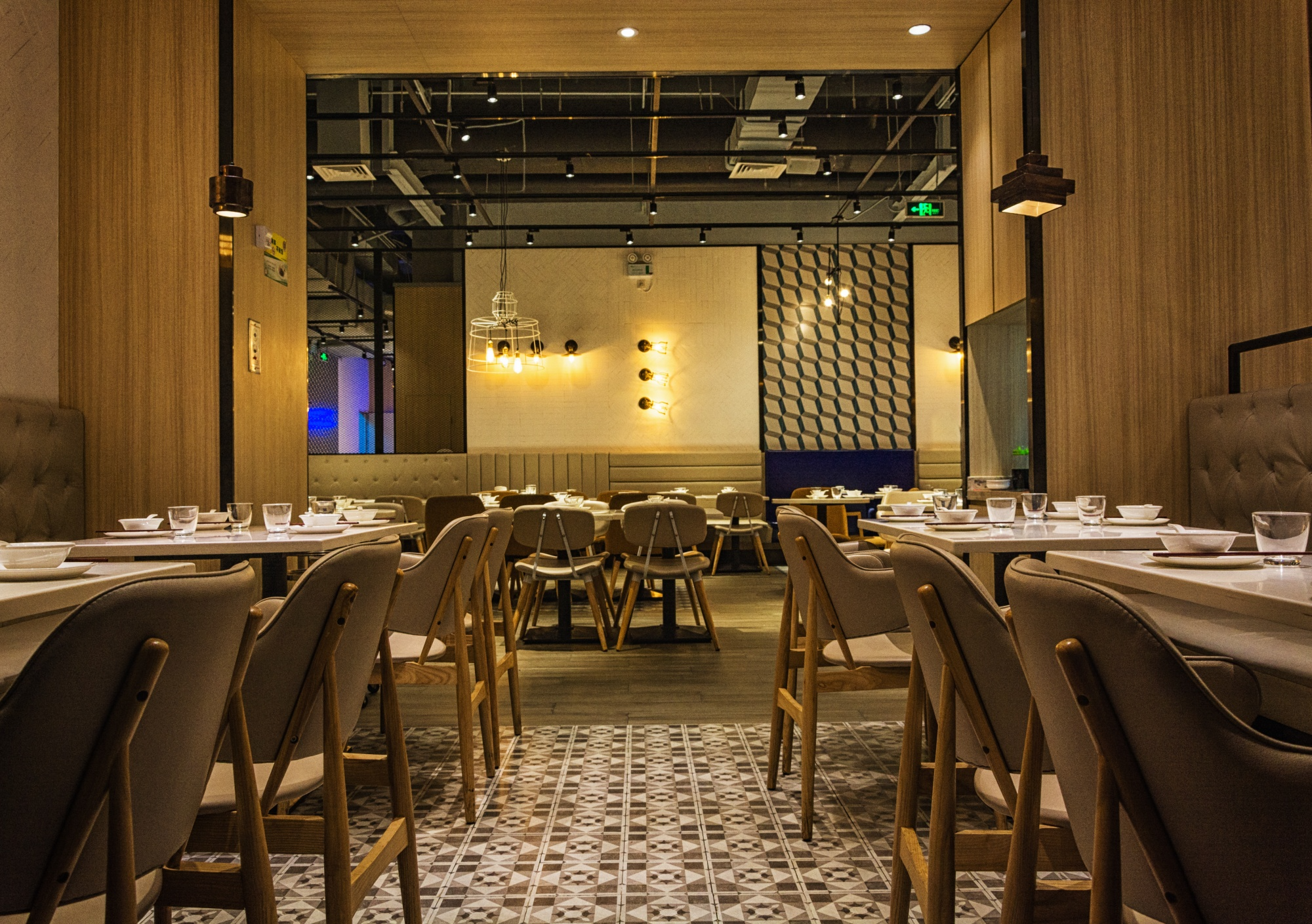 How to Run a Restaurant Safely and Smoothly 