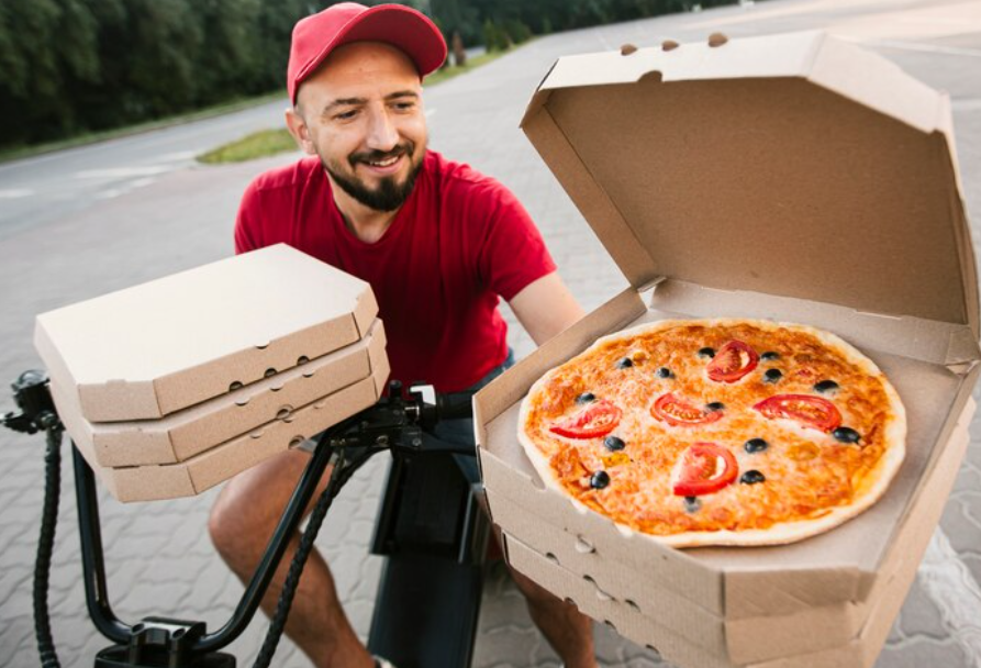 How Pizza Delivery Brings Restaurant-Quality Meals to Your Door